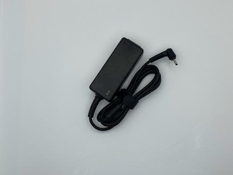 Блок питания для ноутбука Samsung 40W 19V 2.1A 3.0x1.0mm AD-4019W OEM - фото 2