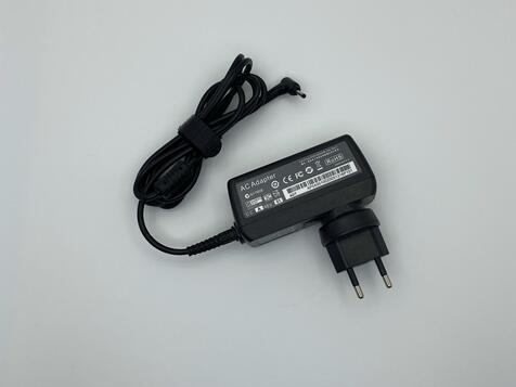 Блок питания для ноутбука Samsung 40W 12V 3.33A 2.5x0.7mm SG401202507QC Travel Charger REPLACEMENT